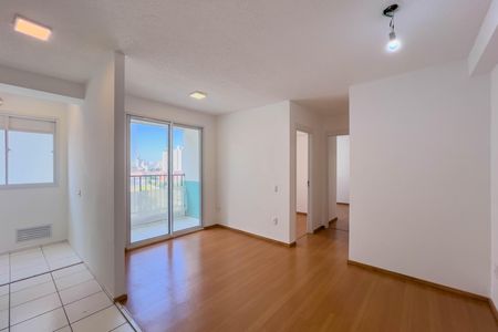 Sala de apartamento para alugar com 2 quartos, 52m² em Liberdade, São Paulo