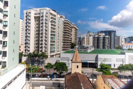 Apartamento à venda com 105m², 4 quartos e 2 vagasVista do Quarto 2