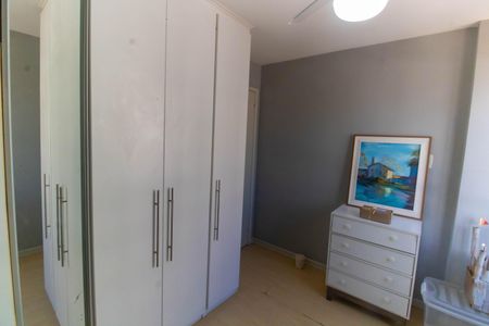 Apartamento à venda com 105m², 4 quartos e 2 vagasQuarto 2