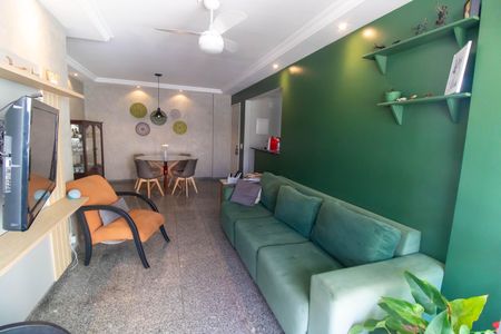 Apartamento à venda com 105m², 4 quartos e 2 vagasSala