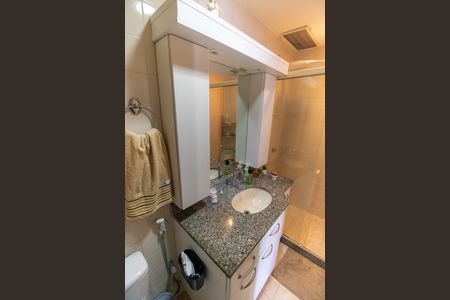 Apartamento à venda com 105m², 4 quartos e 2 vagasBanheiro da Suíte