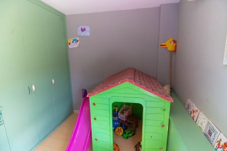 Apartamento à venda com 105m², 4 quartos e 2 vagasQuarto 3