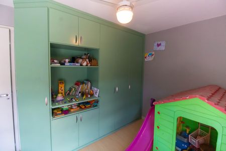 Apartamento à venda com 105m², 4 quartos e 2 vagasQuarto 3