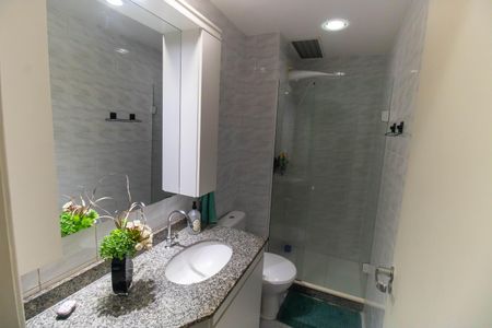 Apartamento à venda com 105m², 4 quartos e 2 vagasBanheiro Social