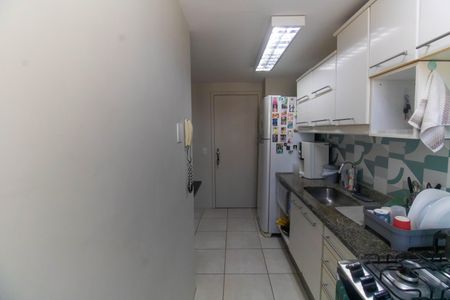 Apartamento à venda com 105m², 4 quartos e 2 vagasCozinha e Área de Serviço