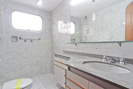 Apartamento à venda com 190m², 3 quartos e 5 vagas