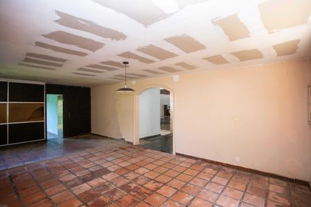 Sala de Estar de casa à venda com 3 quartos, 800m² em Eldorado, Diadema