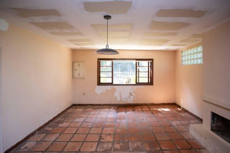 Sala de Estar de casa à venda com 3 quartos, 800m² em Eldorado, Diadema