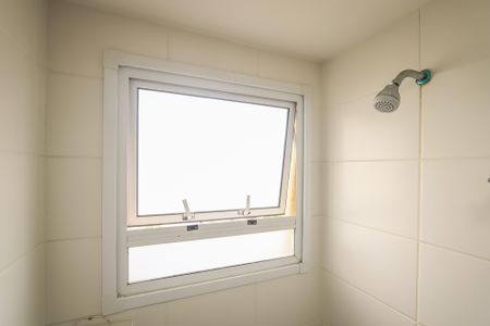 Apartamento à venda com 55m², 2 quartos e 1 vaga Apartamento à venda com 55m², 2 quartos e 1 vagaBanheiro Social