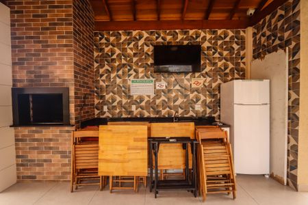 Apartamento à venda com 55m², 2 quartos e 1 vaga Apartamento à venda com 55m², 2 quartos e 1 vagaÁrea comum - Churrasqueira