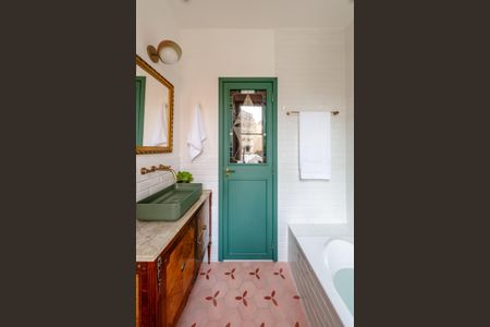 Banheiro  de kitnet/studio para alugar com 1 quarto, 35m² em Vila Buarque, São Paulo