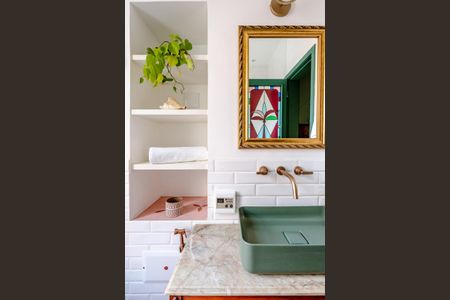 Banheiro  de kitnet/studio para alugar com 1 quarto, 35m² em Vila Buarque, São Paulo