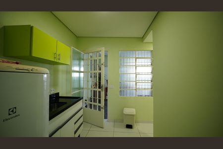 Sala/Cozinha de casa para alugar com 1 quarto, 24m² em Vila Floresta, Santo André