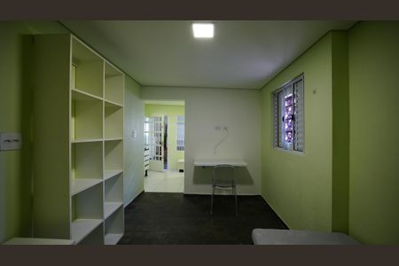Quarto de casa para alugar com 1 quarto, 24m² em Vila Floresta, Santo André