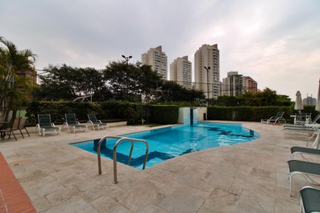Apartamento para alugar com 83m², 3 quartos e 2 vagas Apartamento para alugar com 83m², 3 quartos e 2 vagasÁrea comum - Piscina