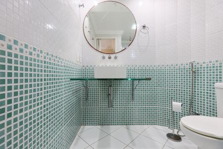 Banheiro da Suíte de apartamento para alugar com 3 quartos, 83m² em Vila Suzana, São Paulo