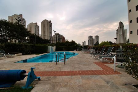 Apartamento para alugar com 83m², 3 quartos e 2 vagas Apartamento para alugar com 83m², 3 quartos e 2 vagasÁrea comum - Piscina