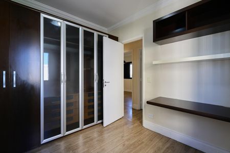 Quarto 2 de apartamento para alugar com 3 quartos, 83m² em Vila Suzana, São Paulo