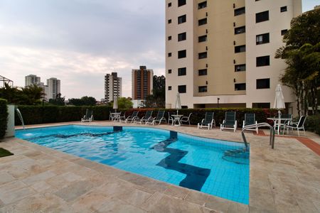 Apartamento para alugar com 83m², 3 quartos e 2 vagas Apartamento para alugar com 83m², 3 quartos e 2 vagasÁrea comum - Piscina