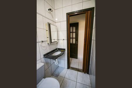 Casa para alugar com 123m², 2 quartos e 2 vagasBanheiro Social