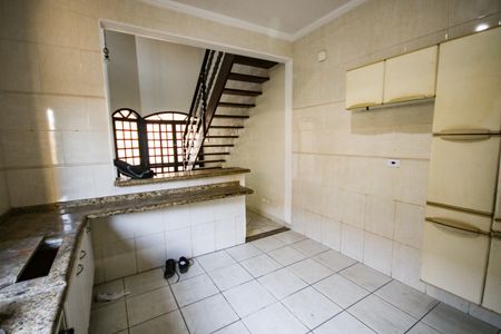 Casa para alugar com 123m², 2 quartos e 2 vagasCozinha