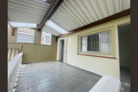 Casa à venda com 109m², 3 quartos e 2 vagasQuintal