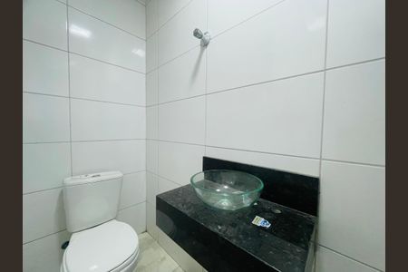 Casa à venda com 109m², 3 quartos e 2 vagasLavabo