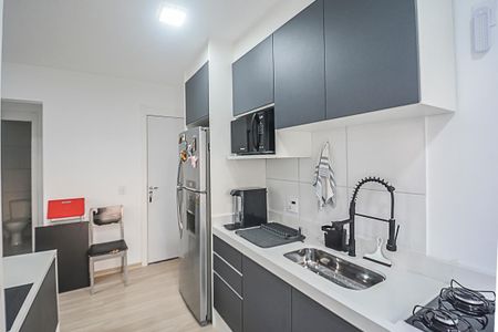 Apartamento à venda com 40m², 2 quartos e sem vaga Apartamento à venda com 40m², 2 quartos e sem vagaCozinha e Área de Serviço