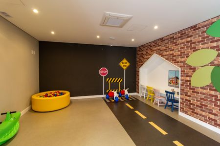 Studio para alugar com 26m², 1 quarto e sem vaga Studio para alugar com 26m², 1 quarto e sem vagaÁrea comum - Brinquedoteca