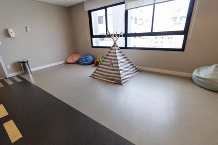 Studio para alugar com 26m², 1 quarto e sem vaga Studio para alugar com 26m², 1 quarto e sem vagaÁrea comum - Brinquedoteca