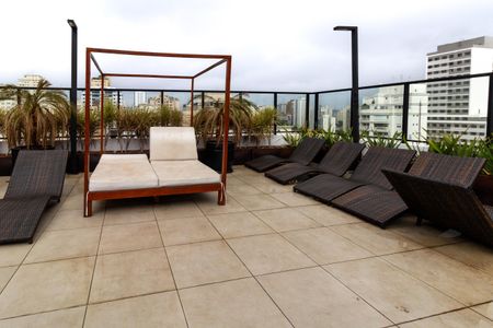 Studio para alugar com 26m², 1 quarto e sem vaga Studio para alugar com 26m², 1 quarto e sem vagaÁrea comum - Piscina