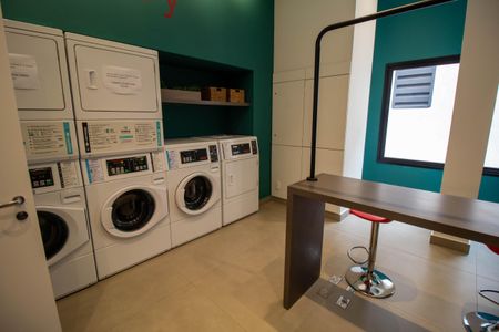 Studio para alugar com 26m², 1 quarto e sem vaga Studio para alugar com 26m², 1 quarto e sem vagaÁrea comum - Lavanderia