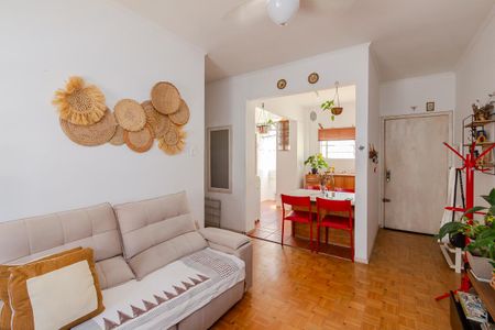 Sala de apartamento à venda com 2 quartos, 65m² em Menino Deus, Porto Alegre