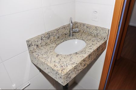 Apartamento para alugar com 43m², 2 quartos e 1 vaga Apartamento para alugar com 43m², 2 quartos e 1 vagaBanheiro Social