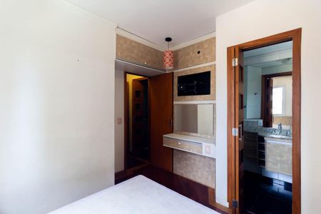 Apartamento para alugar com 57m², 2 quartos e 1 vagaSuíte