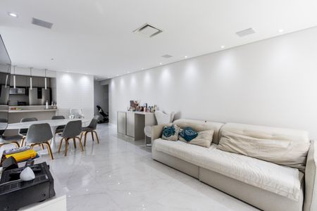 Apartamento para alugar com 100m², 2 quartos e 2 vagasSala