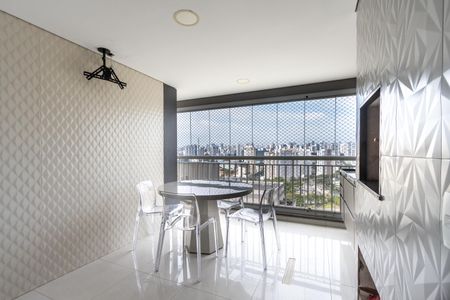 Apartamento para alugar com 100m², 2 quartos e 2 vagasVaranda