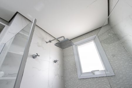 Apartamento para alugar com 100m², 2 quartos e 2 vagasBanheiro da Suíte