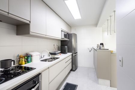 Apartamento para alugar com 100m², 2 quartos e 2 vagasCozinha