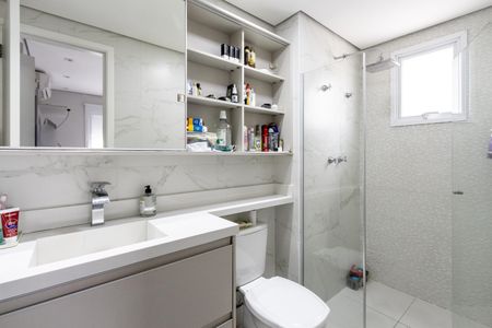 Apartamento para alugar com 100m², 2 quartos e 2 vagasBanheiro da Suíte