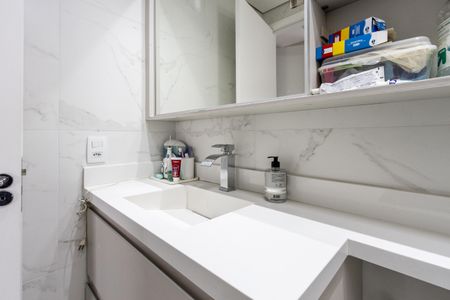 Apartamento para alugar com 100m², 2 quartos e 2 vagasBanheiro da Suíte