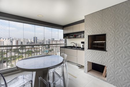 Apartamento para alugar com 100m², 2 quartos e 2 vagasVaranda
