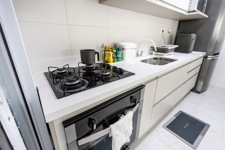 Apartamento para alugar com 100m², 2 quartos e 2 vagasCozinha