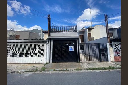 Casa para alugar com 73m², 2 quartos e 1 vagaFACHADA