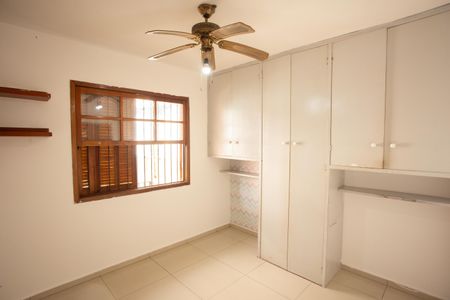 Casa para alugar com 73m², 2 quartos e 1 vagaQUARTO 1