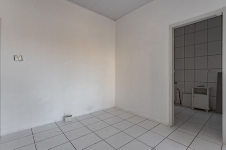 Sala de casa para alugar com 2 quartos, 110m² em Navegantes, Porto Alegre