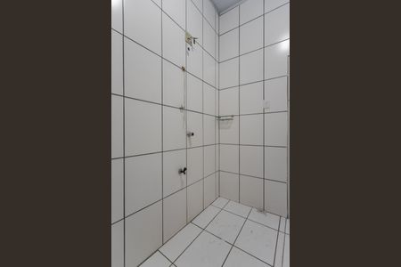 Casa para alugar com 110m², 2 quartos e 1 vaga Casa para alugar com 110m², 2 quartos e 1 vagaBanheiro