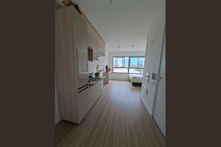 Cozinha de kitnet/studio à venda com 1 quarto, 27m² em Penha de França, São Paulo