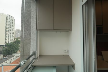 Varanda de kitnet/studio para alugar com 1 quarto, 32m² em Vila Mariana, São Paulo