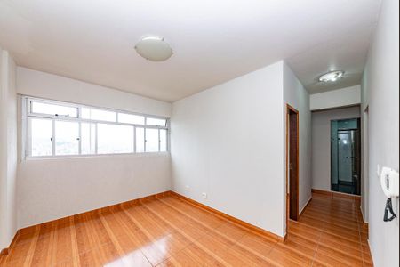 Sala de apartamento para alugar com 3 quartos, 69m² em Carlos Prates, Belo Horizonte